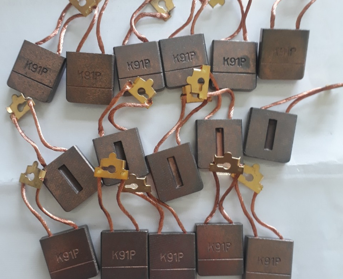 Cung cấp  chổi than công nghiệp, tay lấy điện AKAPP: K91P, C91A