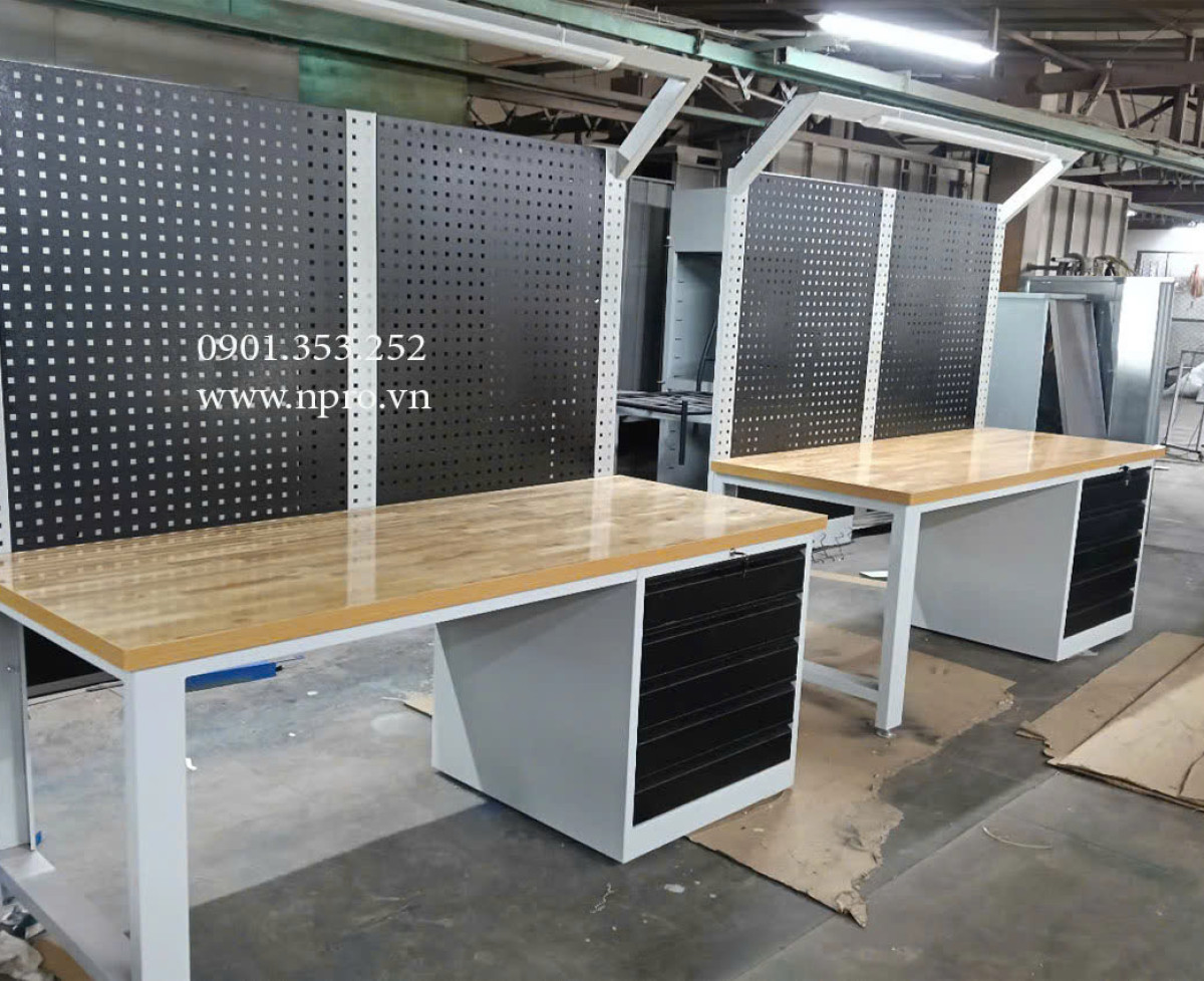 Tủ dụng cụ 2 cánh NPRO có vách treo dụng cụ / ngăn chứa các loại đồ nghề