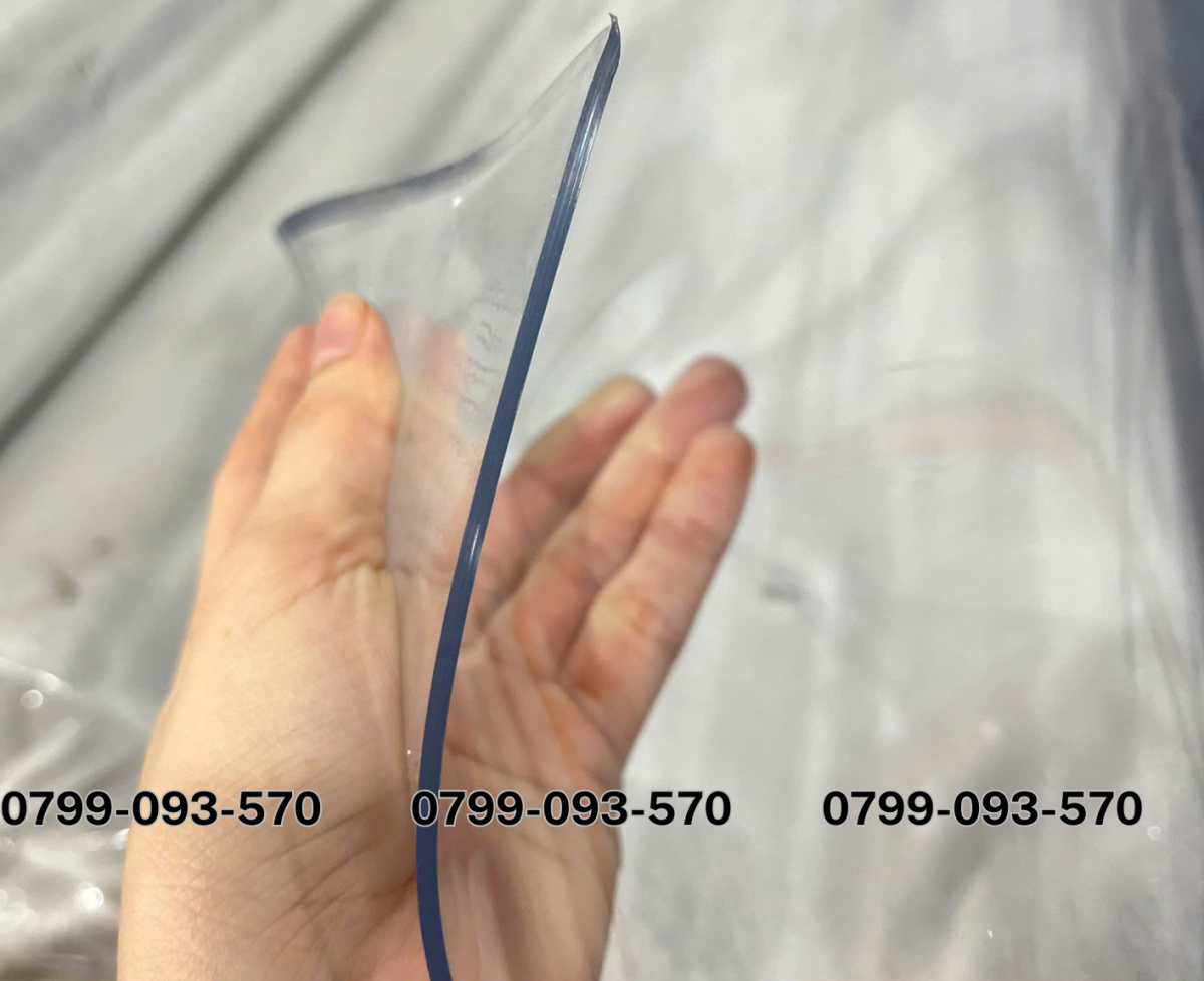 Màng PVC Dẻo Trong Suốt / Khổ Lớn – giá rẻ tại Lạng Sơn