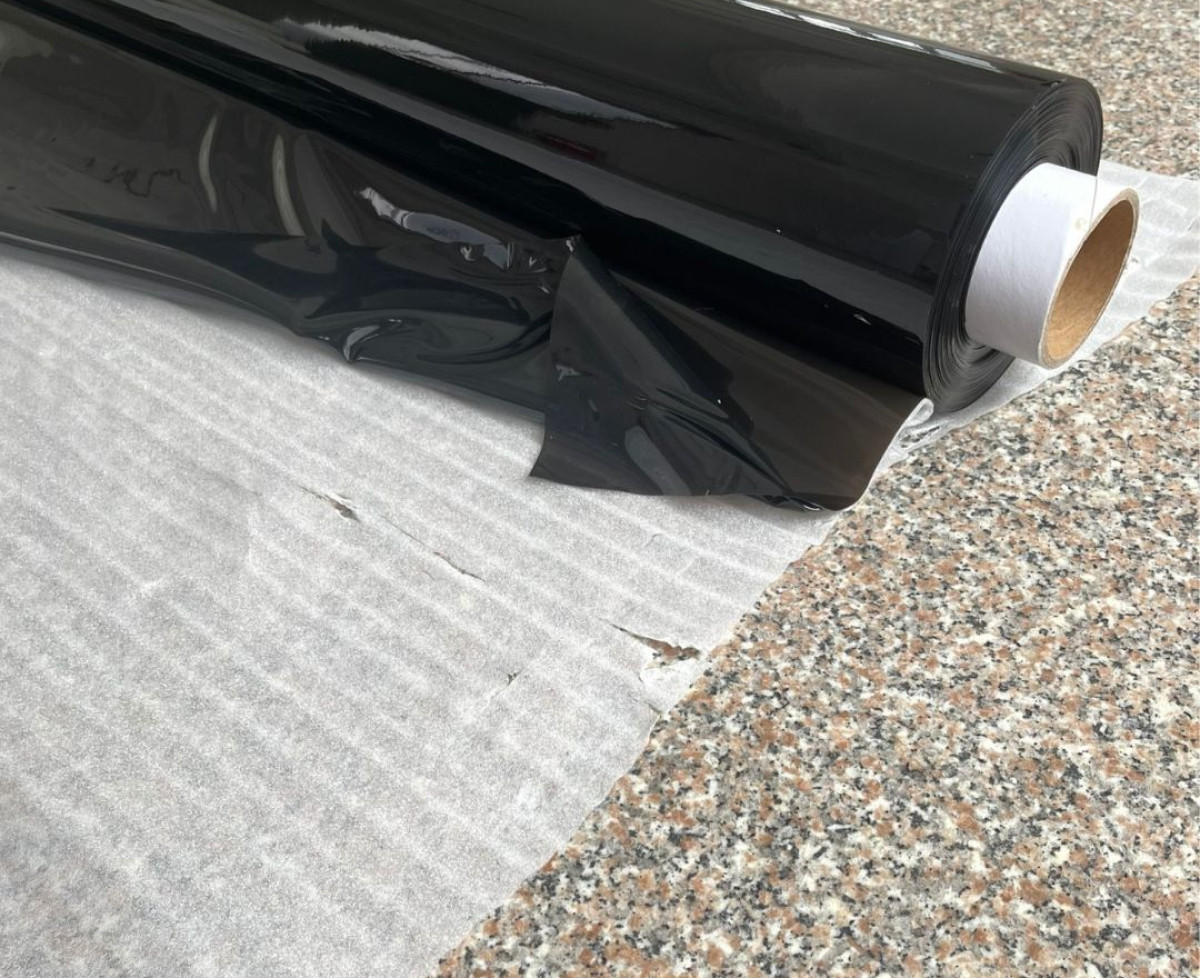 Màng pvc trong đen- giải pháp che chắn hiệu quả, hiện đại