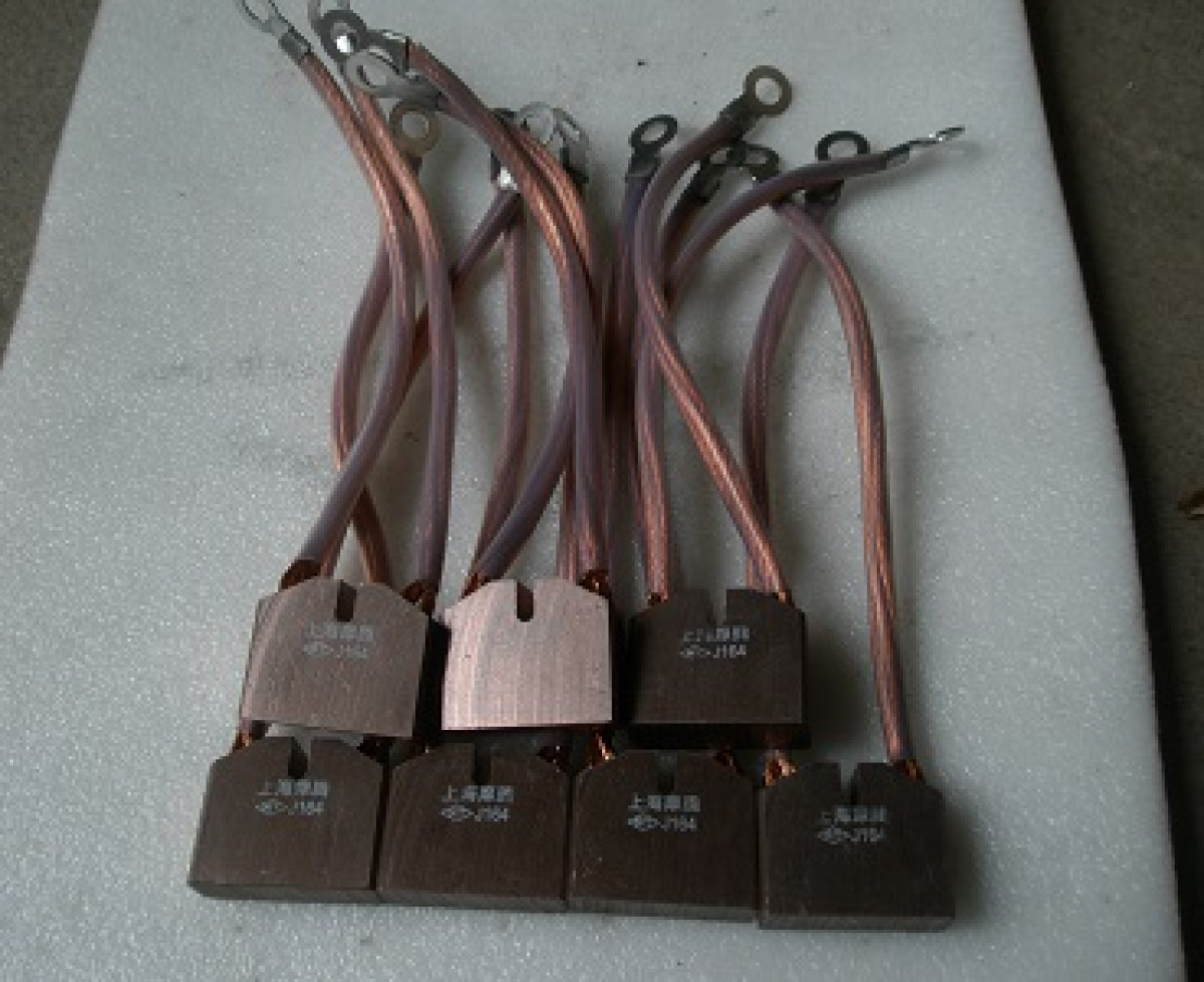 Chổi than công nghiệp :EG4, EG0, RE60, E50,RC53, KD5883K…